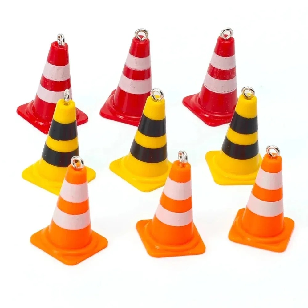 10 Pezzi Divertenti Ciondoli a - Road Traffic Cone recensione e prezzo